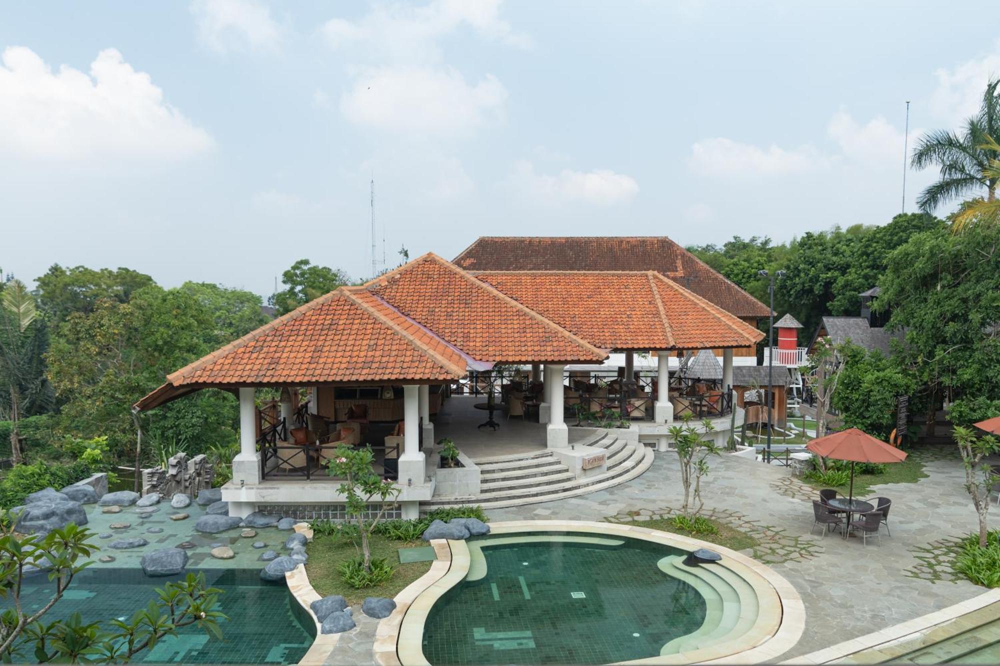 โนวุส คีรี รีสอร์ตแอนด์สปา Hotel ปุนจัก ภายนอก รูปภาพ