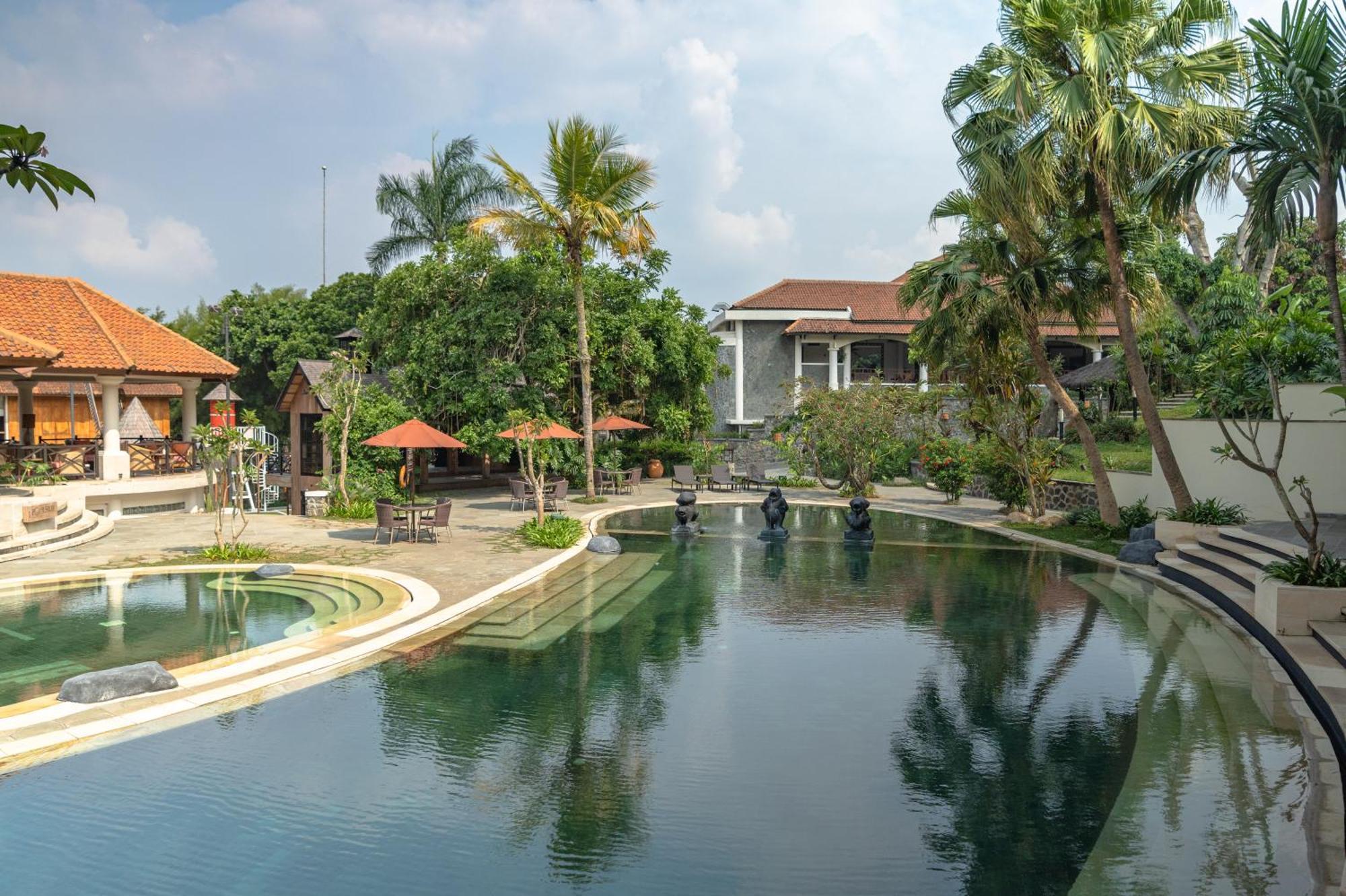 โนวุส คีรี รีสอร์ตแอนด์สปา Hotel ปุนจัก ภายนอก รูปภาพ