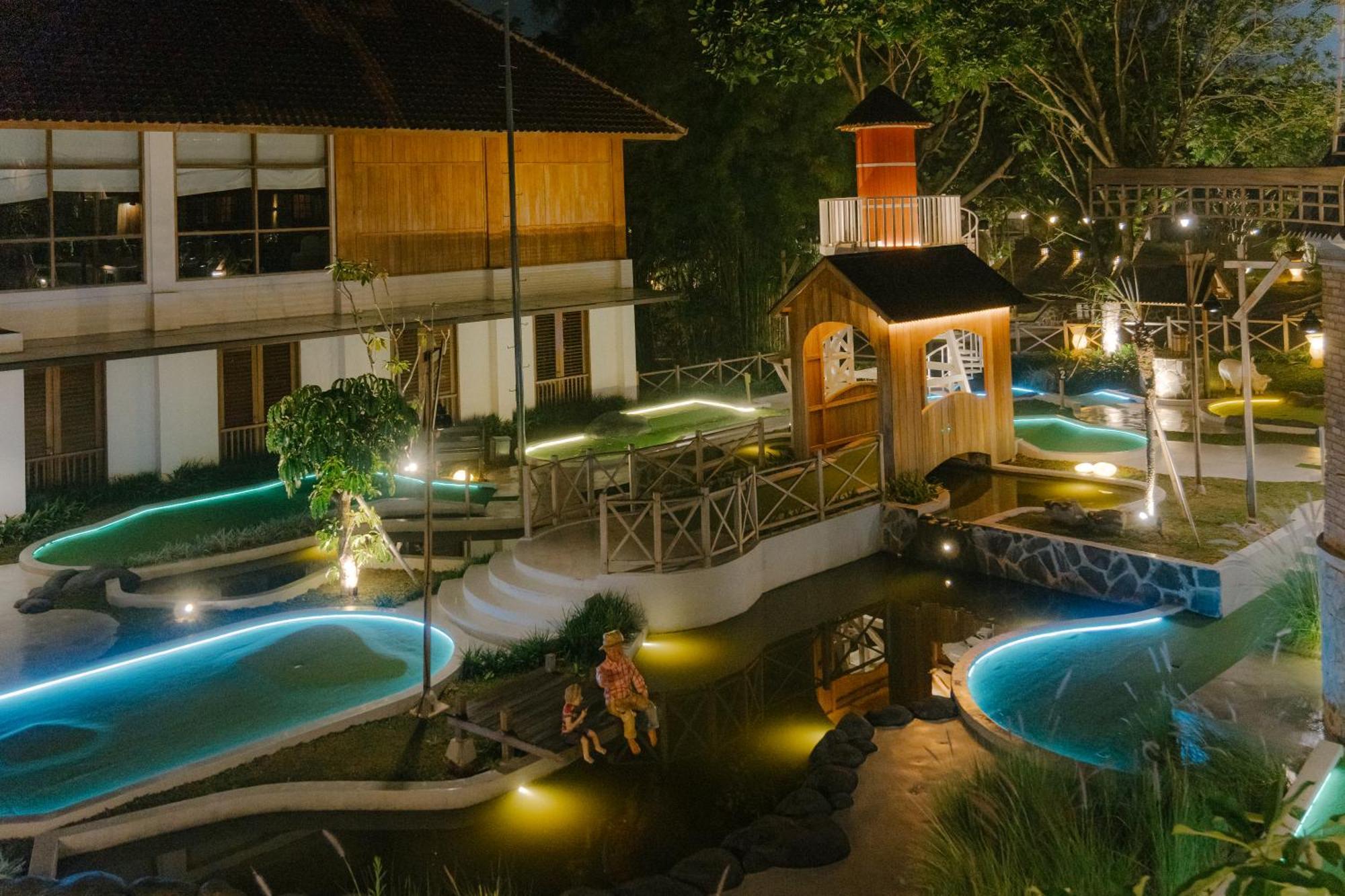 โนวุส คีรี รีสอร์ตแอนด์สปา Hotel ปุนจัก ภายนอก รูปภาพ